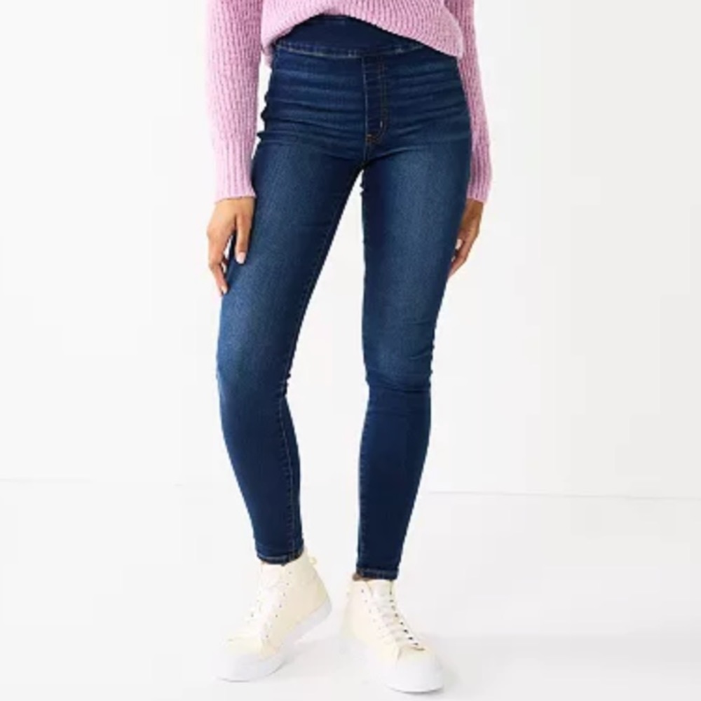 So ultimate pull on jeggings size small